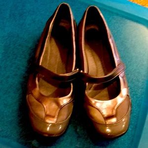 Mellie vegan Mary Jane velcro strap shiny gray silver flats loafers shoes EUC